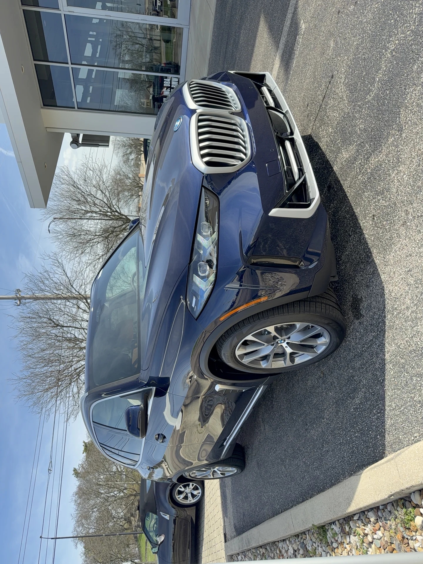 New 2026 Tanzanite Blue II Metallic BMW xDrive50e image 3