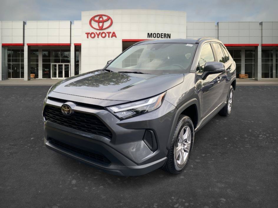 Certified Used 2025 Magnetic Gray Metallic Toyota XLE image 1