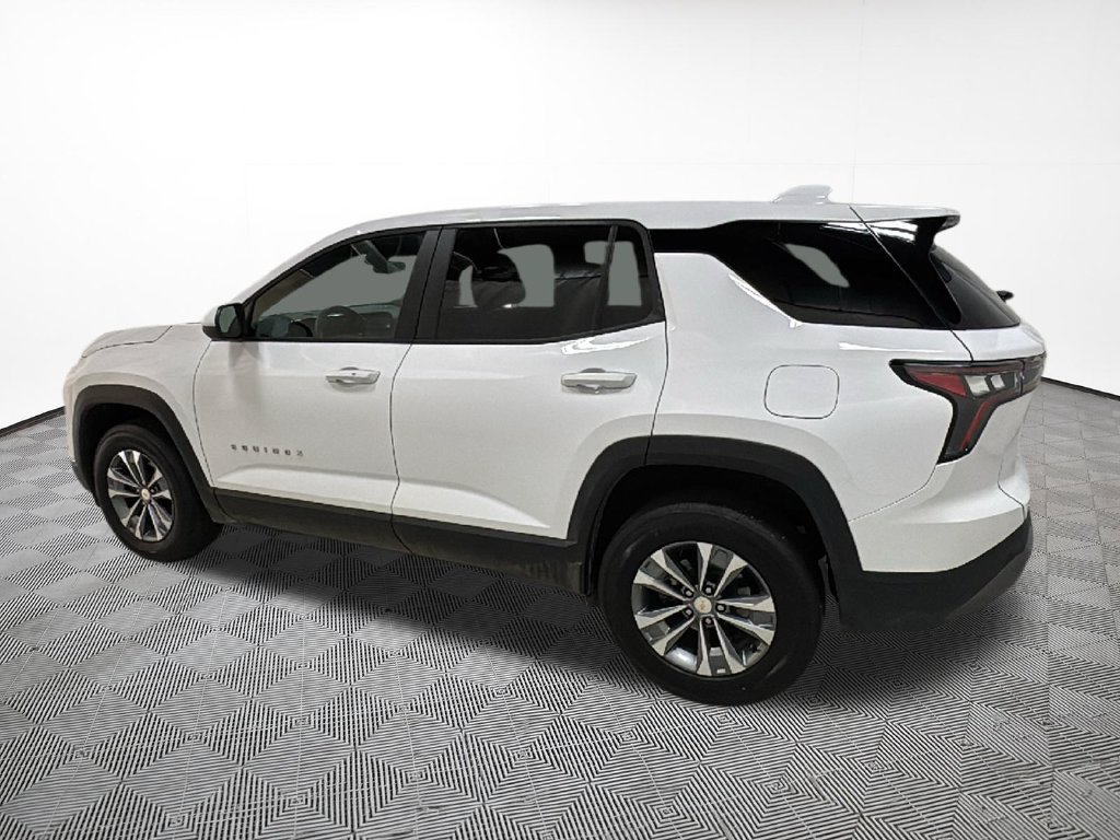 Used 2025 White Chevrolet LT image 12