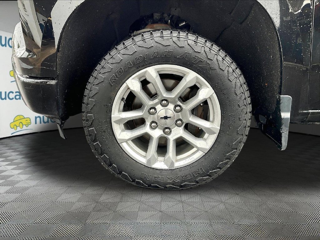 Used 2022 Black Chevrolet RST image 22