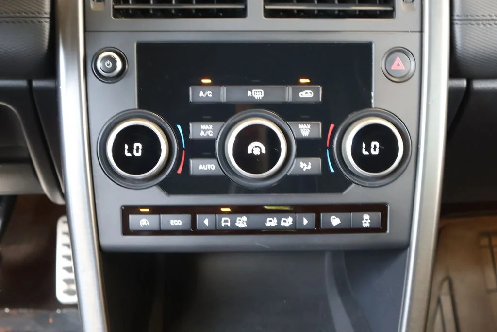 Used 2017 Indus Silver Metallic Land Rover HSE image 15