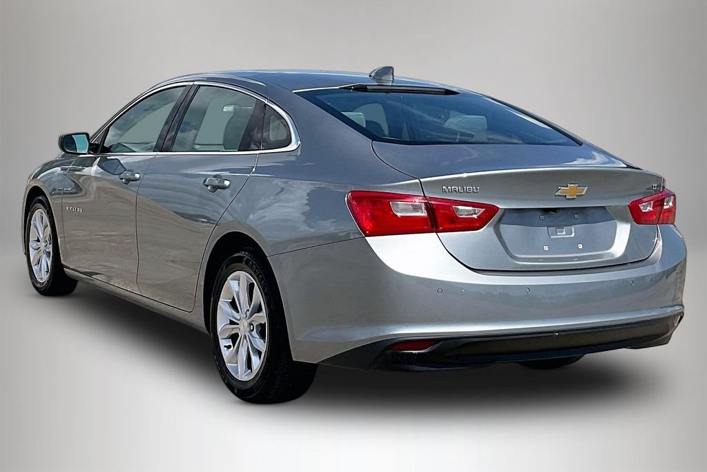 Used 2024 Gray Chevrolet LT image 4