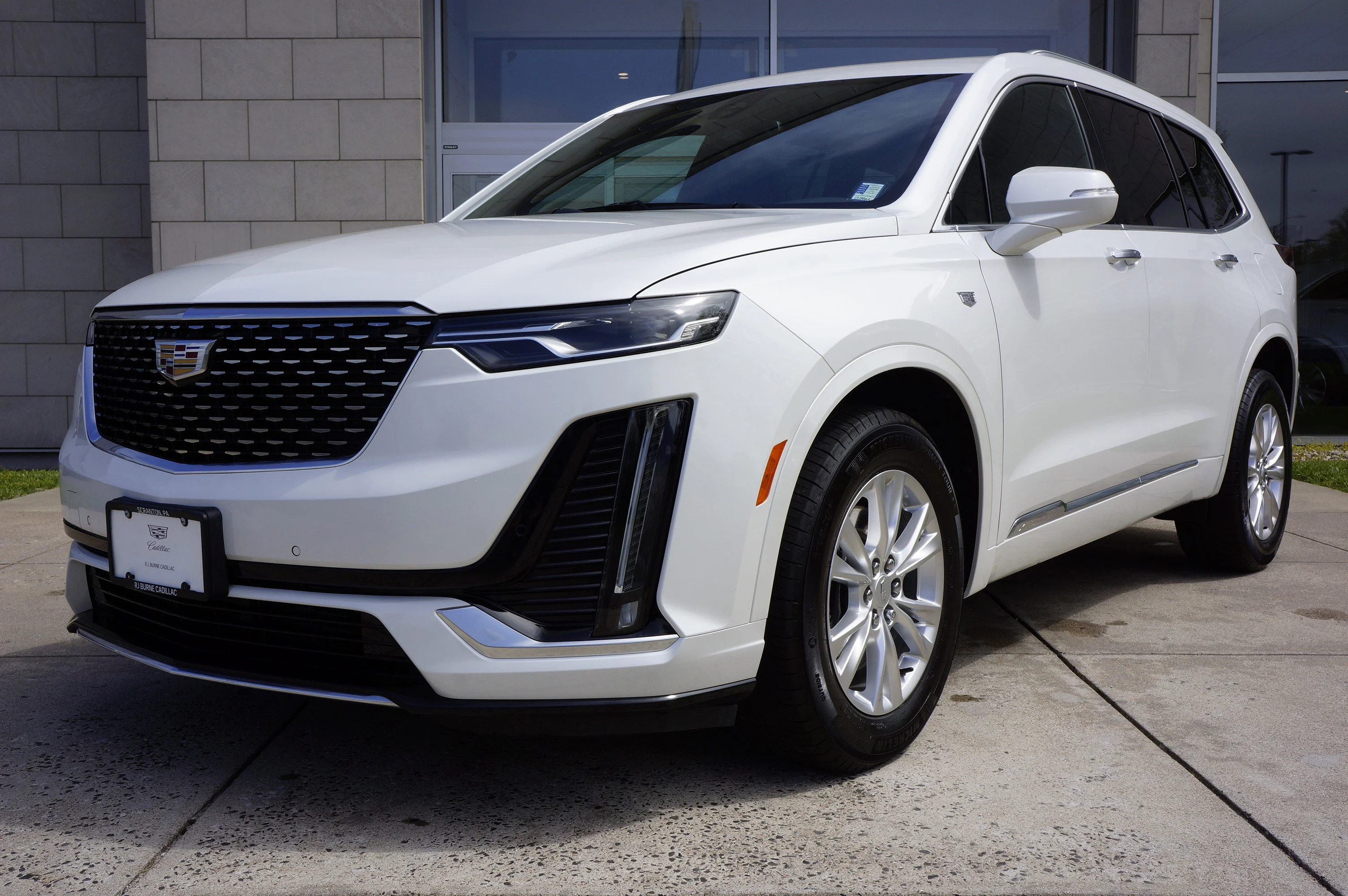 Used 2024 Crystal White Tricoat Cadillac AWD Luxury image 12