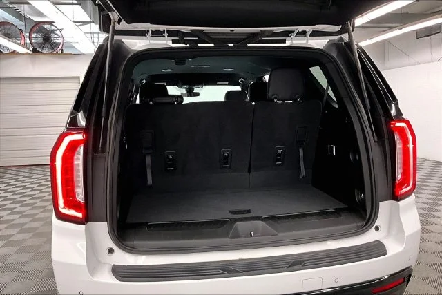 Used 2022 Summit White GMC SLE image 39