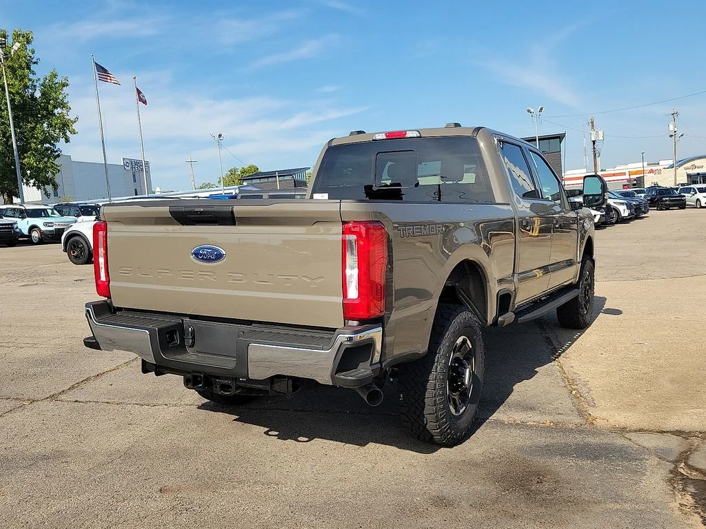 New 2026 Marsh Gray Ford F-250® XLT image 5