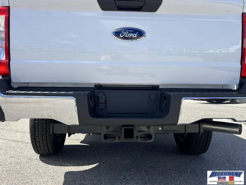 New 2026 Oxford White Ford XL image 9