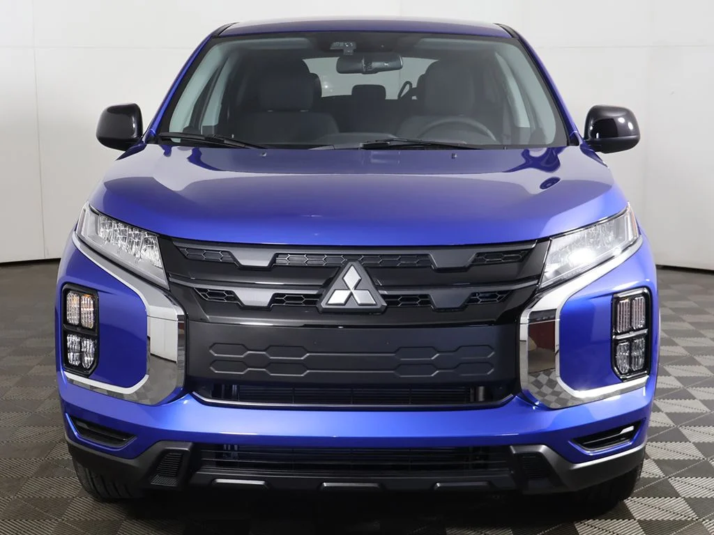 New 2026 Blue Mitsubishi 2.0 LE image 9