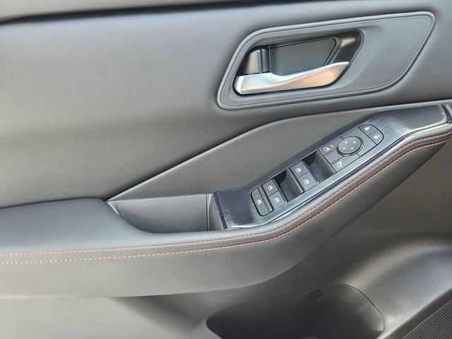 New 2026 Everest White Pearl TriCoat Nissan Rock Creek® image 20