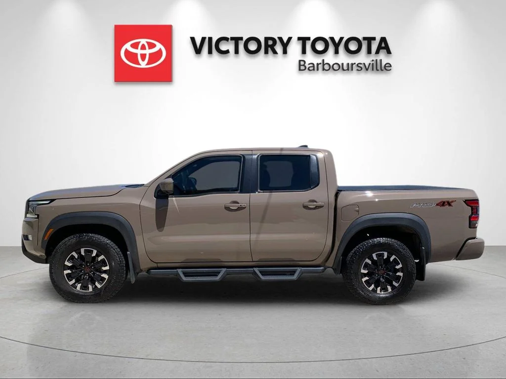 Used 2023  Nissan PRO-4X image 2