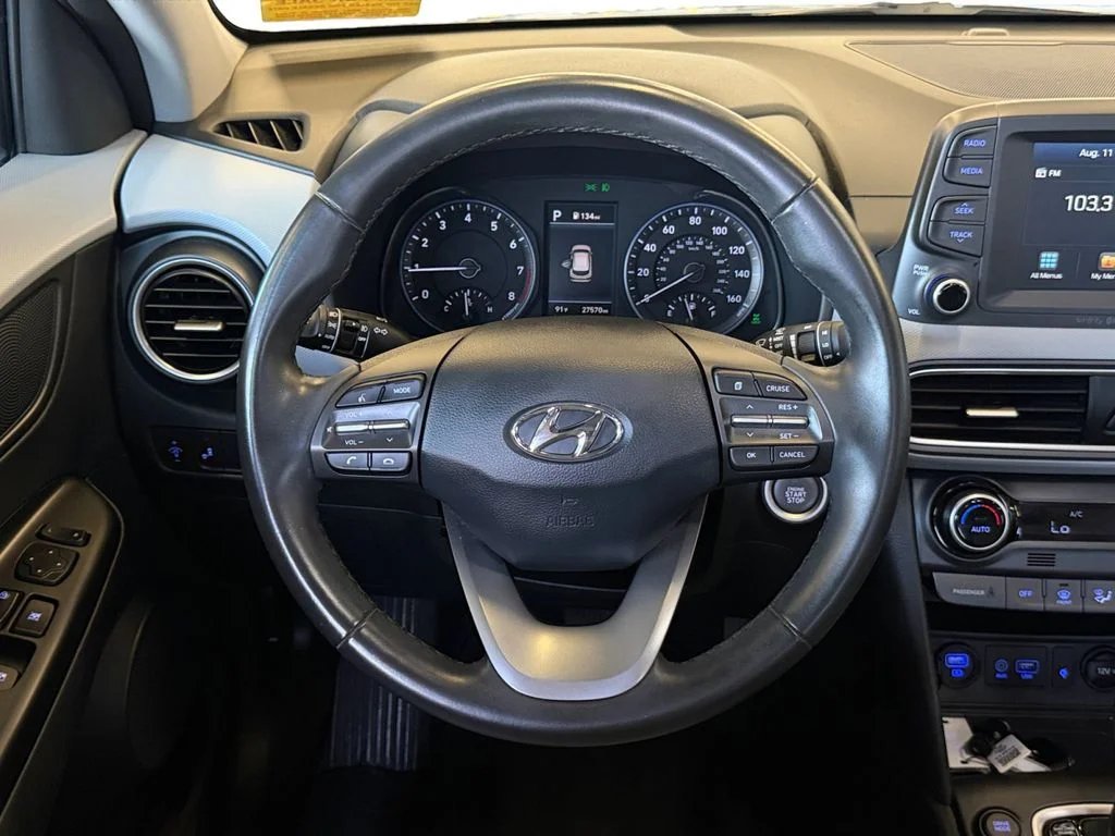Used 2021 Silver Hyundai Limited image 18