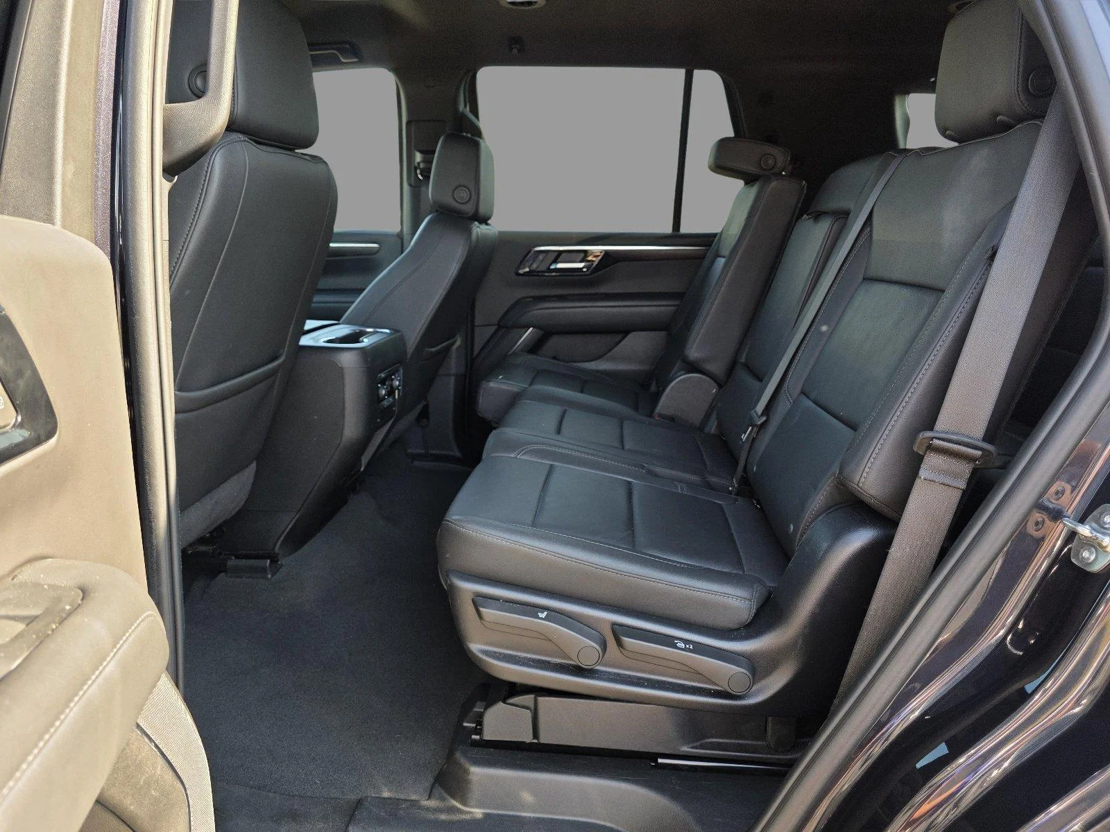 Used 2025 Dark Ash Metallic Chevrolet LT image 26