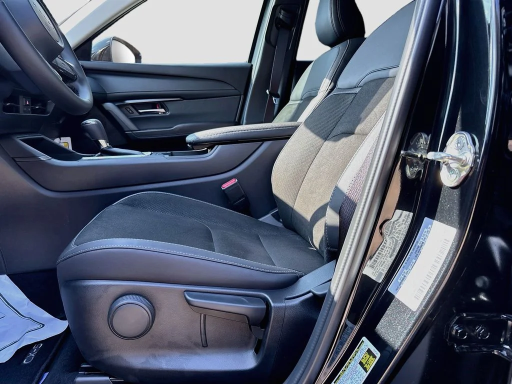 New 2026 Jet Black Mica Mazda 2.5 S Select AWD image 19
