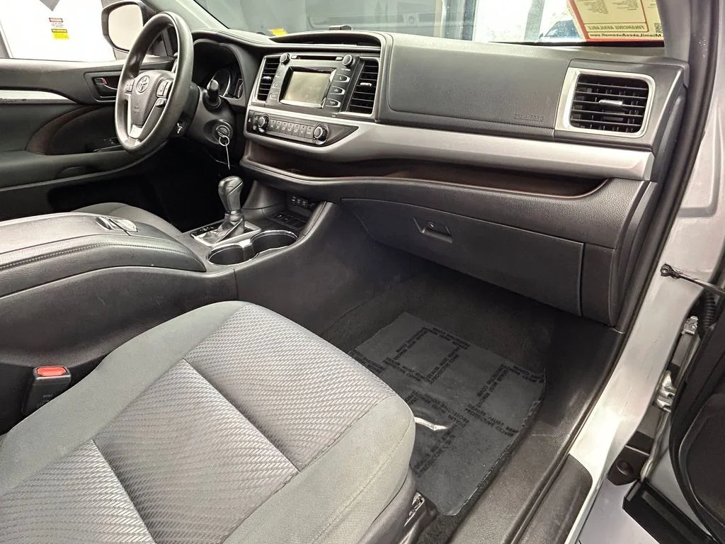 Used 2019 Celestial Silver Metallic Toyota LE image 41