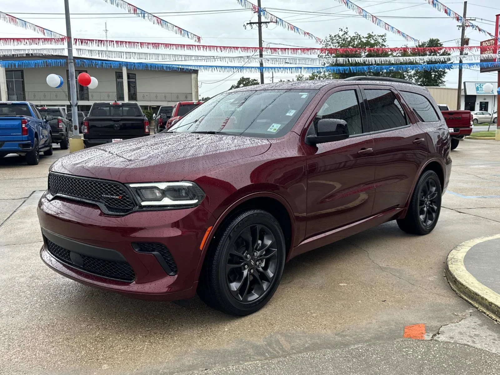 Used 2024 Octane Red Pearlcoat Dodge SXT Plus image 3