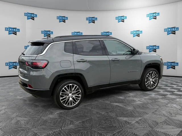 Certified Used 2022 Gray Jeep Limited image 6