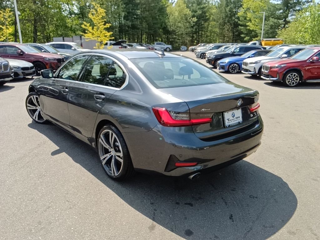 Used 2022 Mineral Grey Metallic BMW 330i xDrive image 4