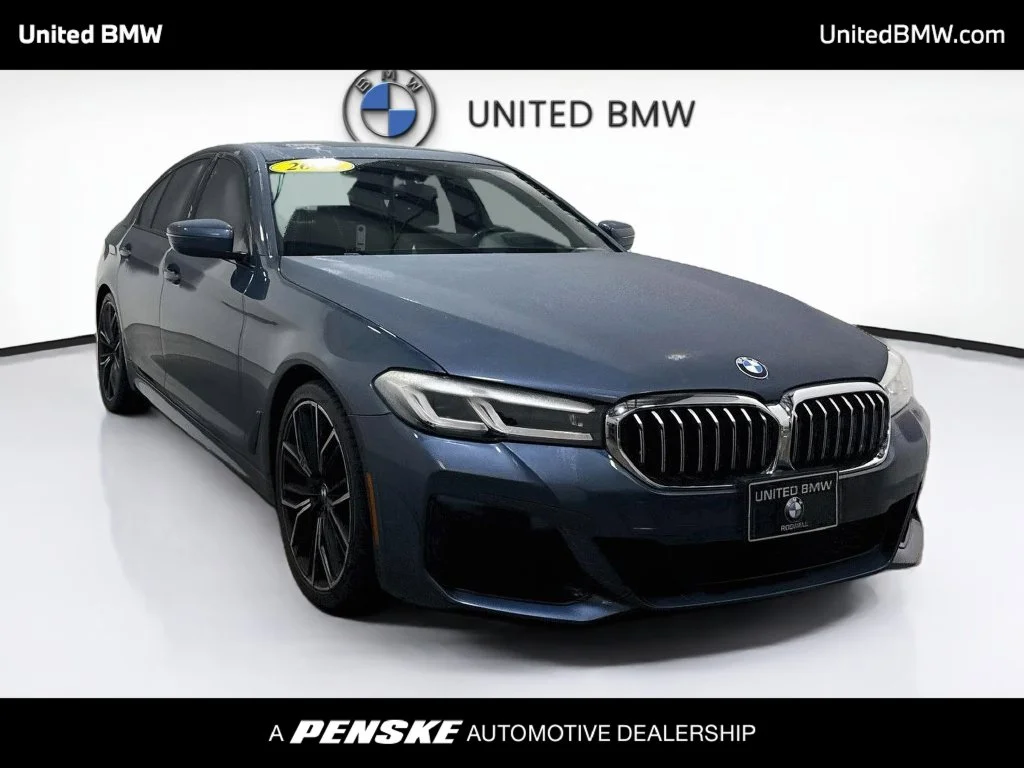 Used 2023 Arctic Race Blue metallic BMW 540i image 3