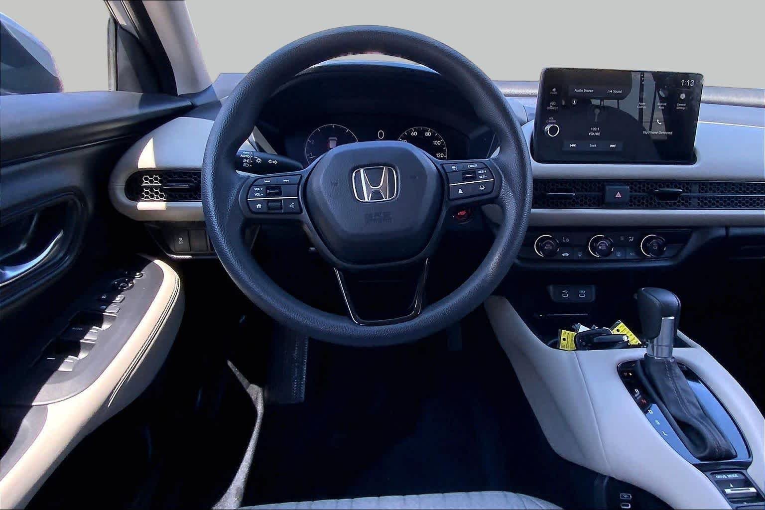 Used 2026 Solar Silver Metallic Honda LX image 6