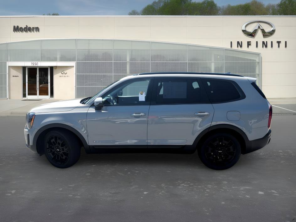 Used 2022 Wolf Gray Kia EX image 6