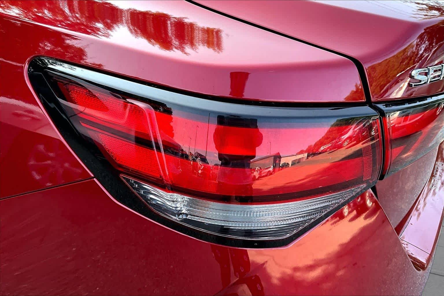 Used 2020 Scarlet Ember Tintcoat Nissan SV image 26