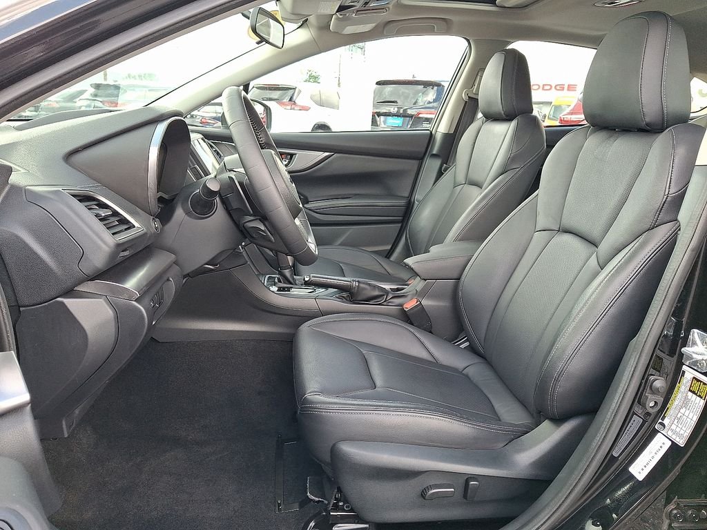 Used 2023 Crystal Black Silica Subaru Limited image 14