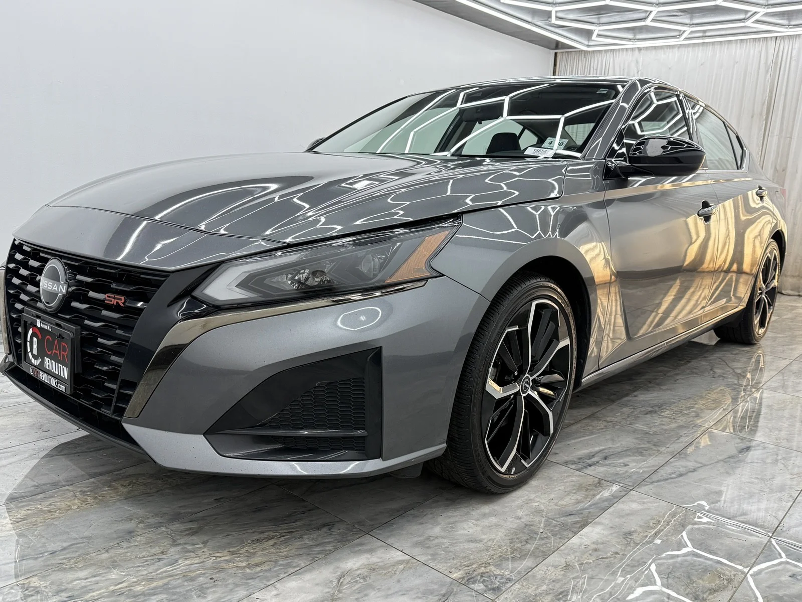 Used 2023 Gun Metallic Nissan 2.5 SR image 3