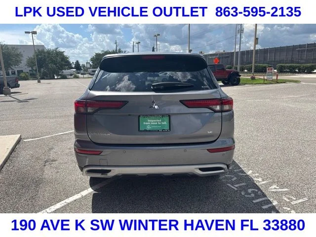 Used 2024  Mitsubishi SE image 4