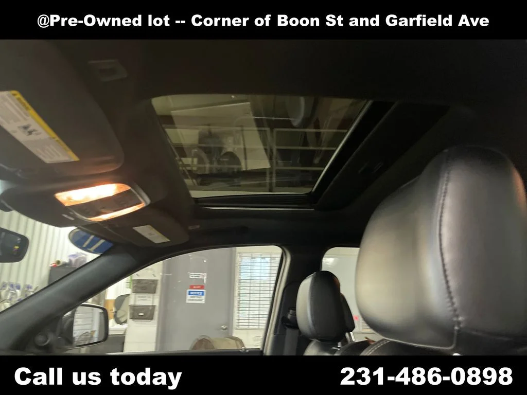 Used 2017 White Jeep Limited image 13