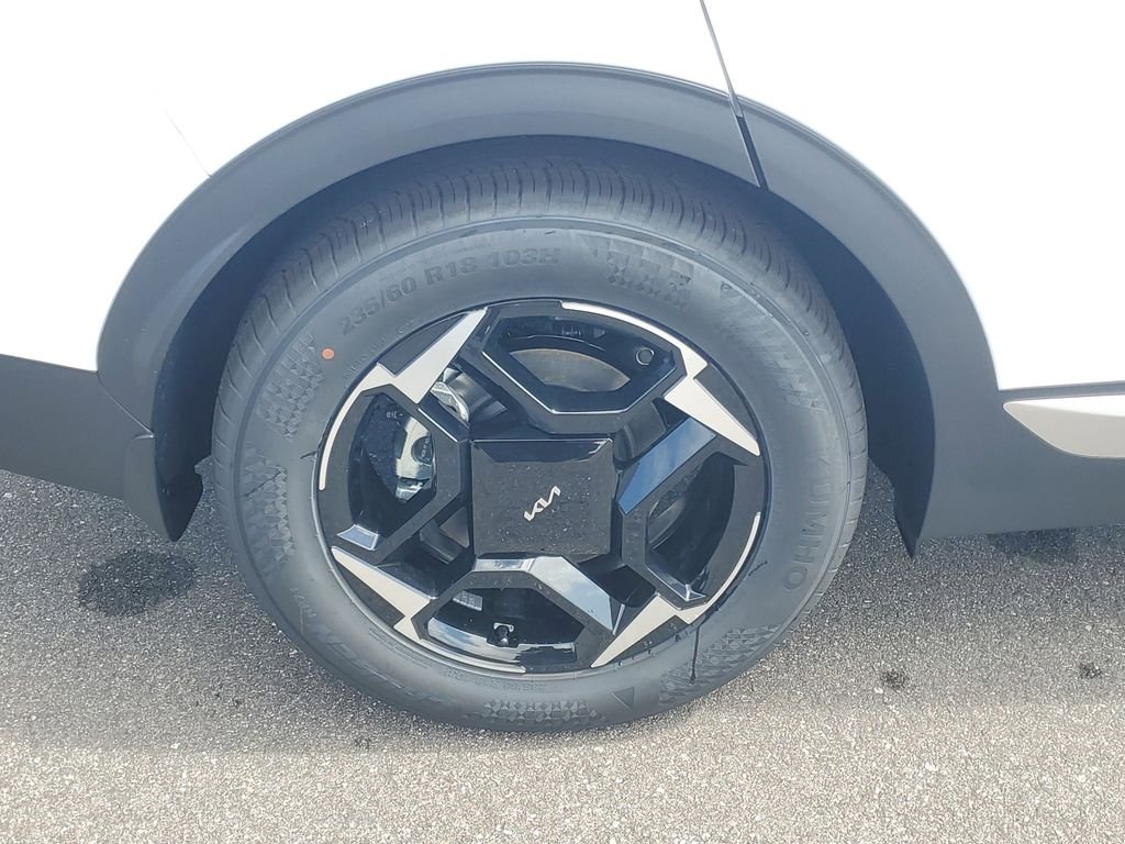 2026 Kia Sportage EX - Photo 9