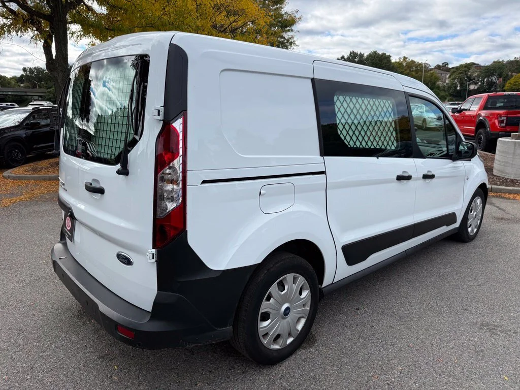 Used 2022 Frozen White Ford XL image 10