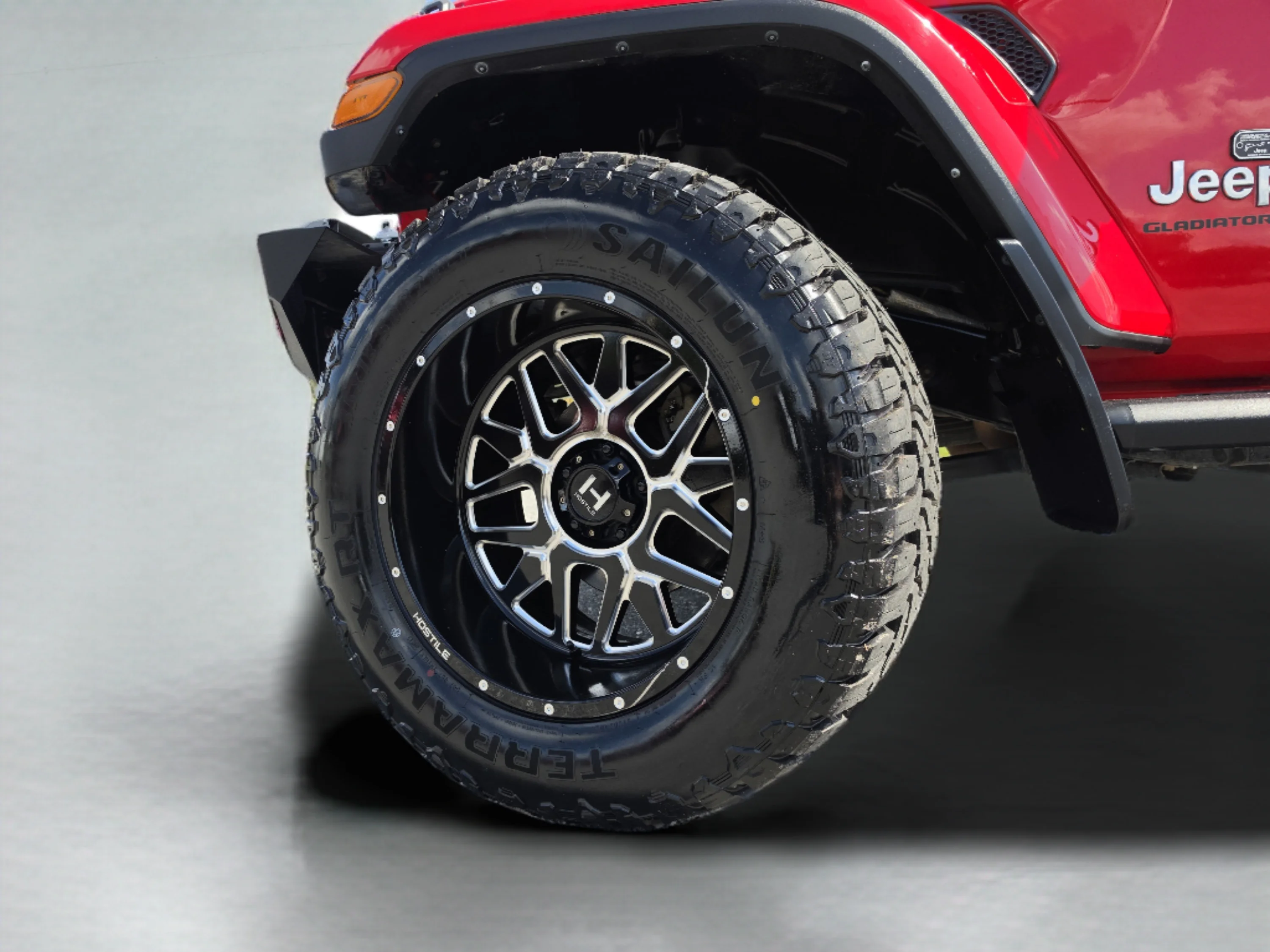 Used 2023 Firecracker Red Clearcoat Jeep Overland image 40