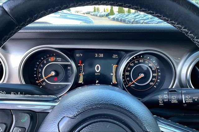 Used 2020 White Jeep Unlimited Sahara image 22