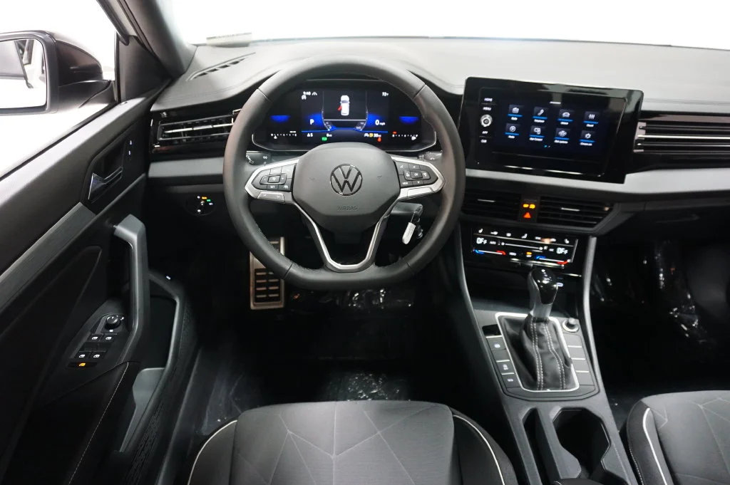New 2026 White Volkswagen 1.5T Sport image 12