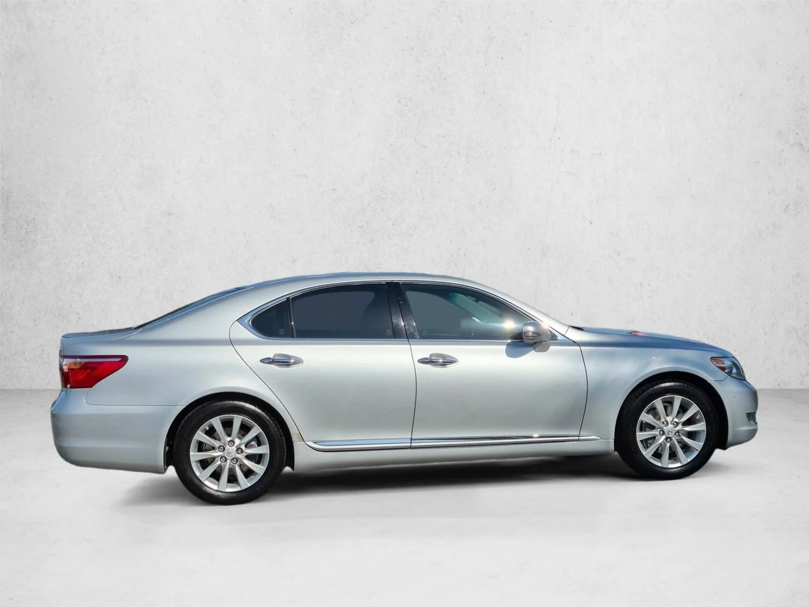 Used 2012 Mercury Metallic Lexus  image 4