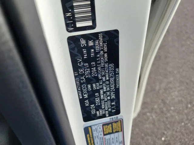 Used 2024 White Kia LXS image 26