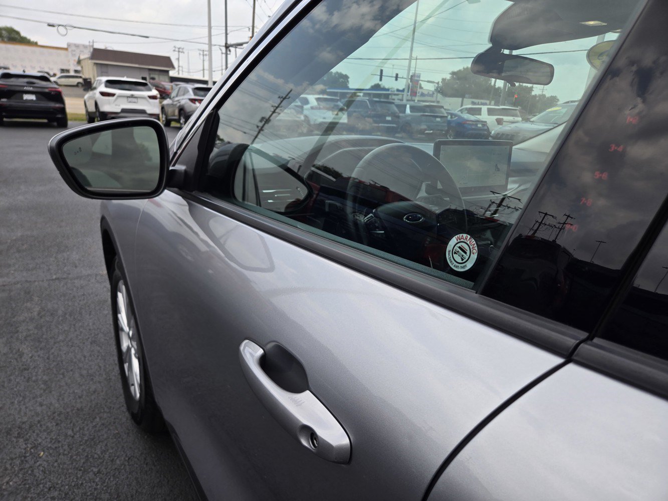 Used 2023  Ford Active image 39