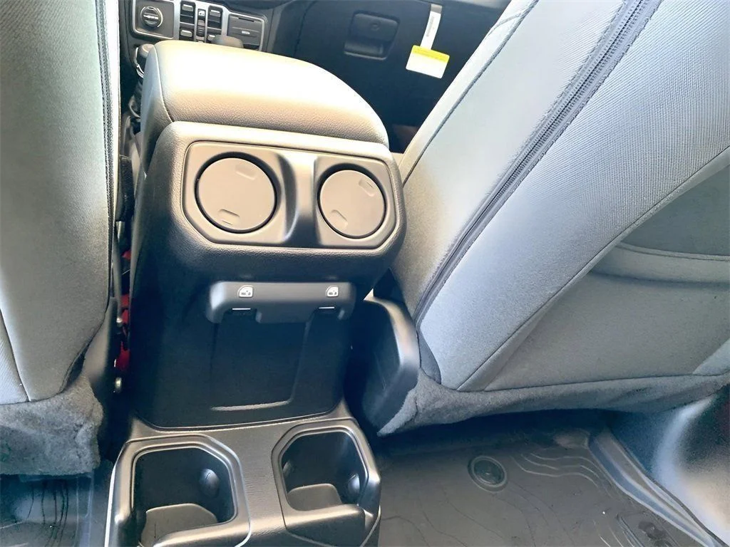 2026 Jeep Wrangler 4-Door Willys - Photo 20