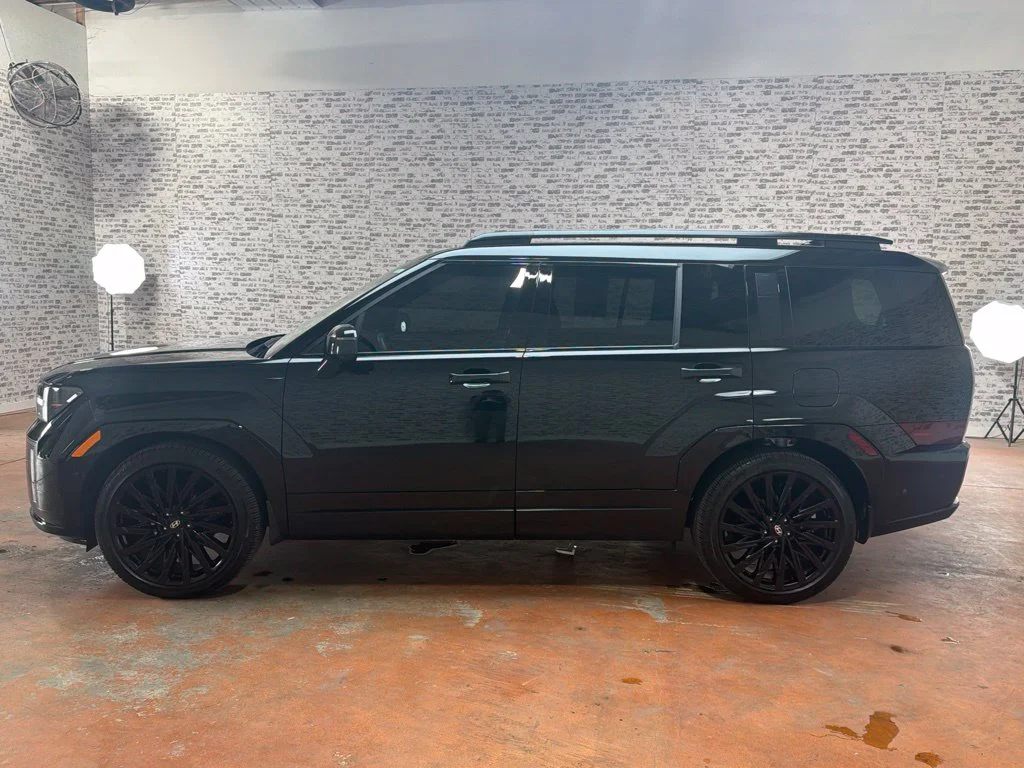 Used 2026 Phantom Black Hyundai Calligraphy image 4