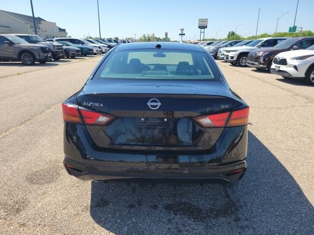 Used 2024 Black Nissan 2.5 SV image 22
