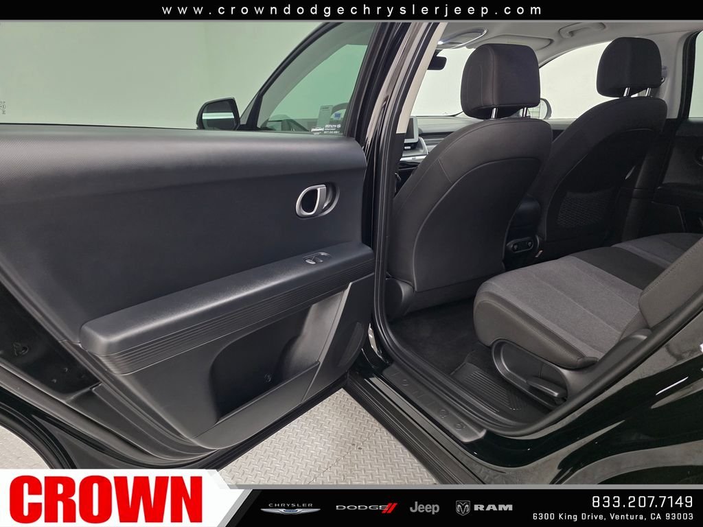 Used 2024 Black Hyundai SEL image 21