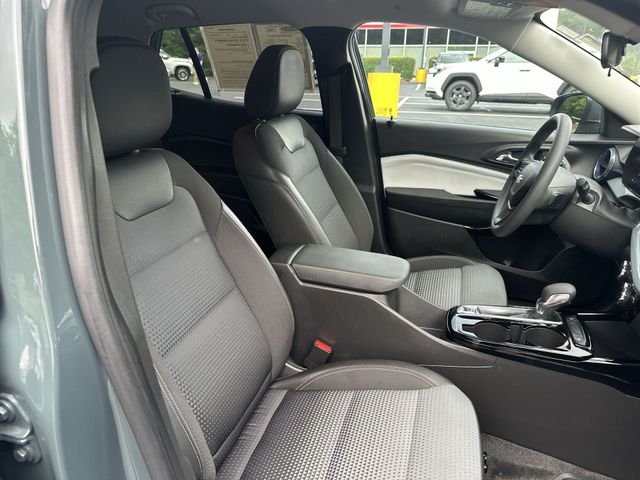 Used 2025 Gray Chevrolet LT image 29