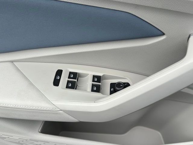 2025 Volkswagen Jetta SE - Photo 19