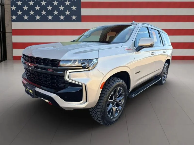 Used 2021 Silver Chevrolet Z71 Sport Utility 4D image 3