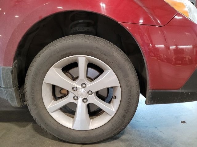 Used 2014 Venetian Red Pearl Subaru 3.6R image 16