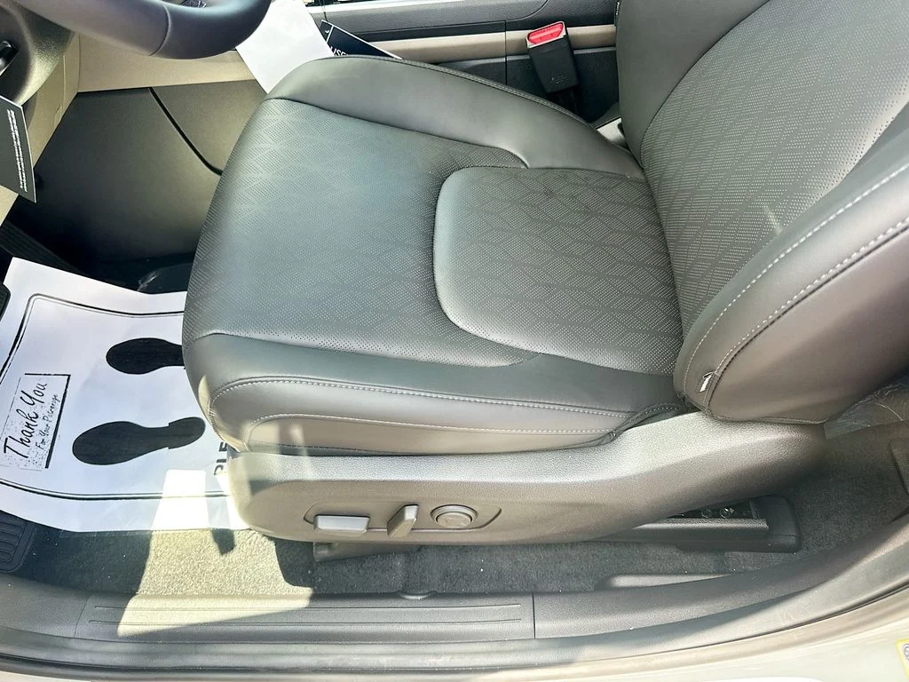 New 2026 Ivory Silver Kia EX image 19