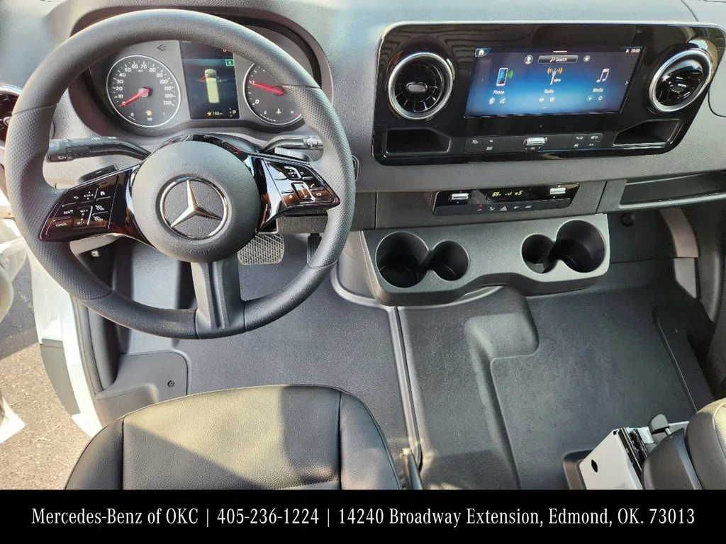 Used 2025 White Mercedes-Benz Cargo 144 WB image 29