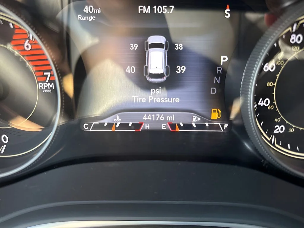 Used 2022 Gray Jeep Limited image 25