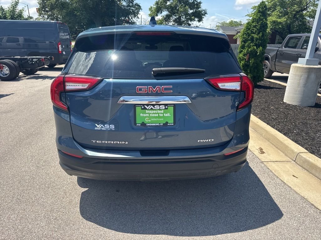 Used 2024 Blue GMC SLE image 4