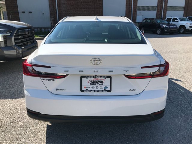 Used 2025 Ice Cap Toyota LE image 6