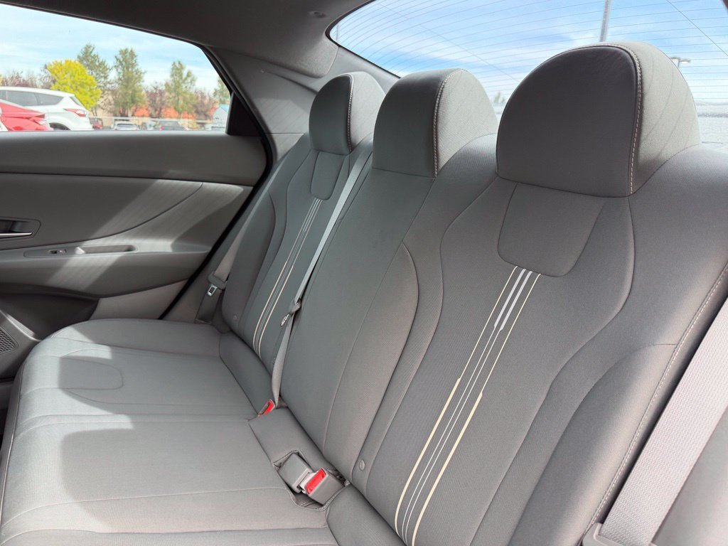 Used 2022 Phantom Black Hyundai Blue image 29